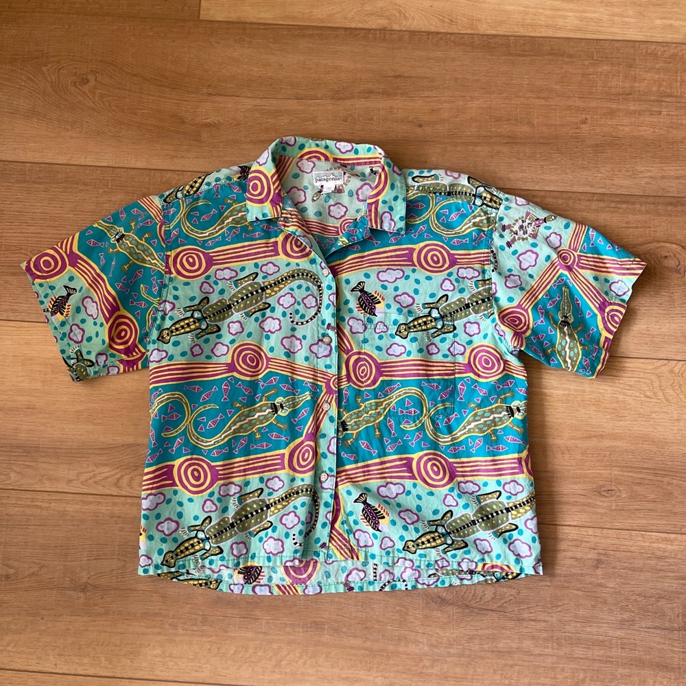 RARE Vintage Patagonia Womens Crop Alligator print